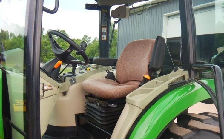 
								2010 John Deere 4720 MFWD Tractor full									